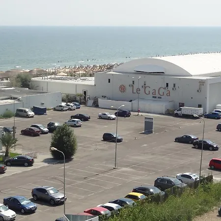 Διαμέρισμα Felicia Mamaia