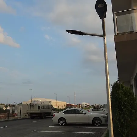 Felicia Apartment