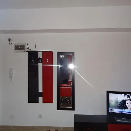 Felicia Apartment *