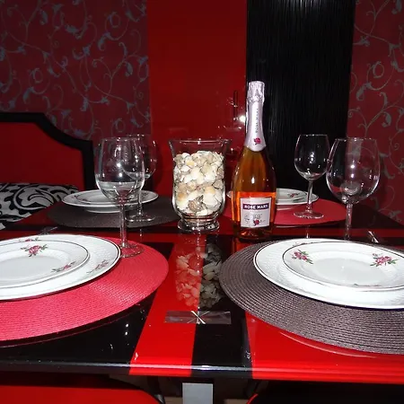Felicia Apartment *